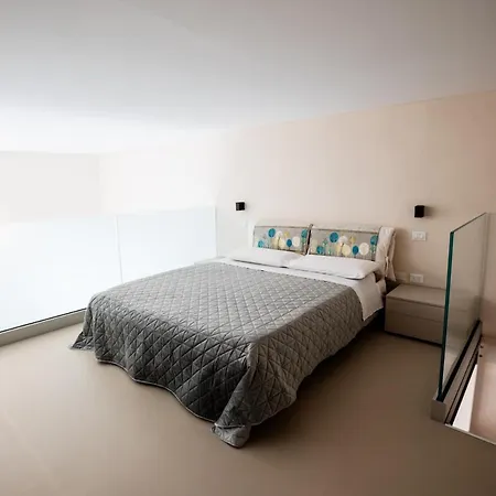 Loft In Centro アパート フォルリ
